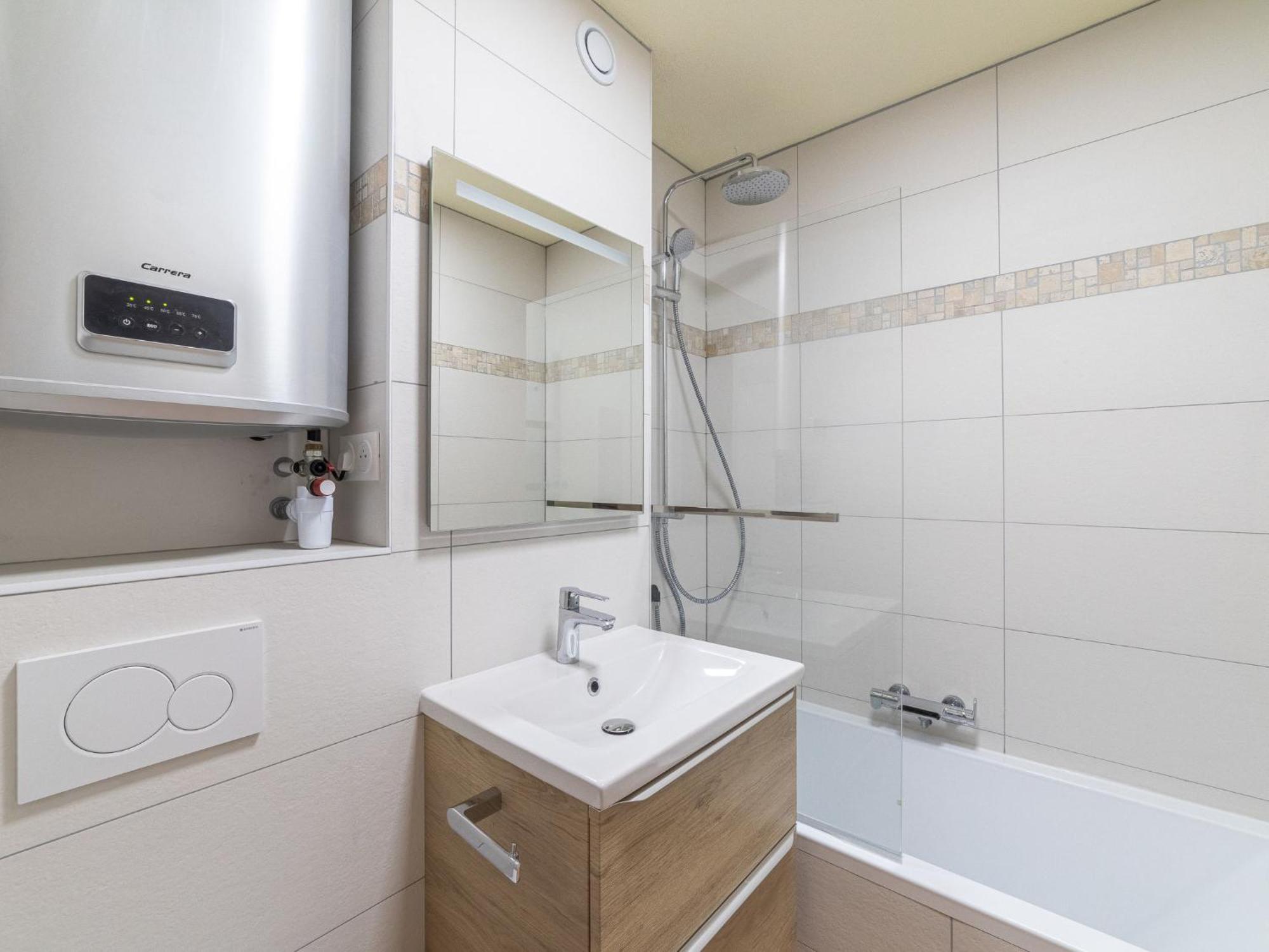 Apartment L'Amiraute By Interhome Bormes-les-Mimosas Luaran gambar